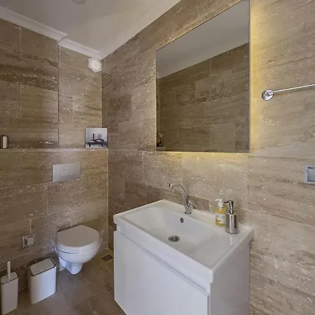 Villa Soft 8 *