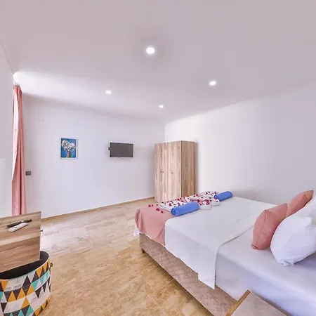 Soft 8 Villa Kas