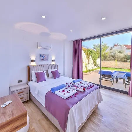 Villa Soft 8 *